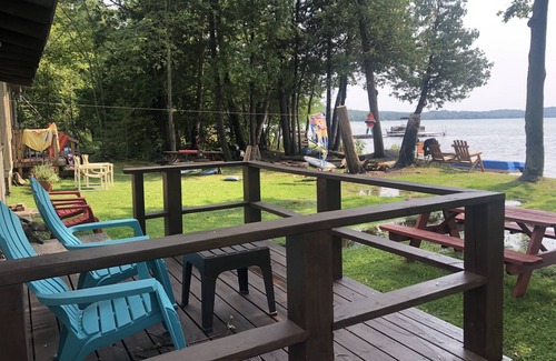 Traverse City House | Cozy Lake Leelanau Cabin: Family Fun & Pet Friendly Stay