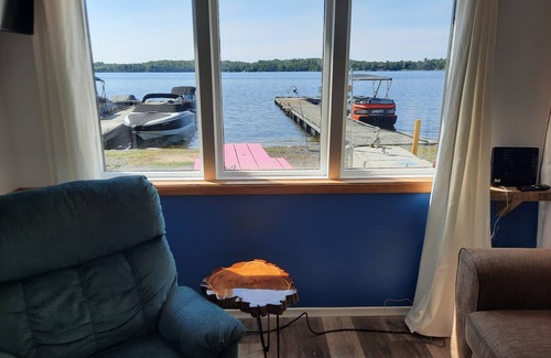 North Bay Cottage | Convenient One-Bedroom Retreat Near Trout Lake, North Bay