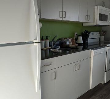 Langford Apartment | Cozy One Bedroom Condo Near Top Amenities and Family Fun