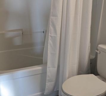 Langford Apartment | Cozy One Bedroom Condo Near Top Amenities and Family Fun