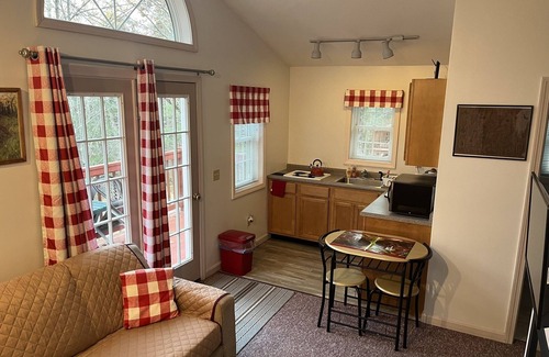 Norway Cottage | Inviting One Bedroom Cottage with Relaxing Hot Tub
