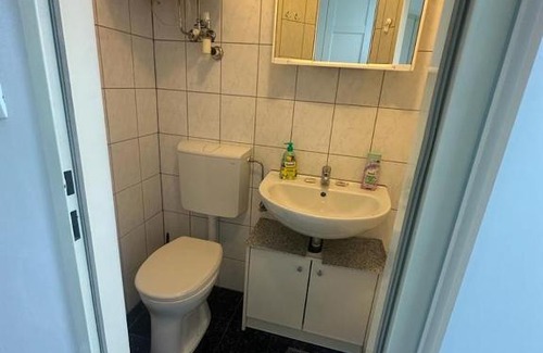 Stuwerviertel Apartment | Inviting One-Bedroom Flat Near Prater & Messe with Kid-Friendly Amenities