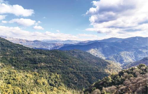 Benalauria House | Cozy Home in Benalauría with Kitchenette & Pet-Friendly