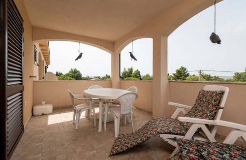 Sibuljina Apartment | Oceanfront One Bedroom Apartment with Terrace in Tribanj