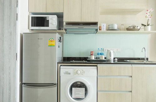 Sathorn Apartment | Prime One Bedroom Stay in Sathorn, Bangkok - Rated 9.8