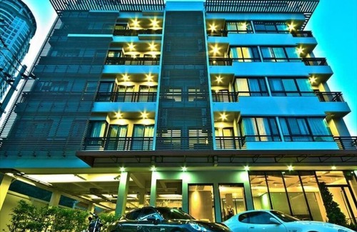 Sathorn Apartment | Prime One Bedroom Stay in Sathorn, Bangkok - Rated 9.8