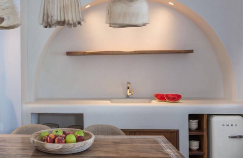 Pyrgos Villa | Ocean View Retreat: One Bedroom Panoramic at White Co