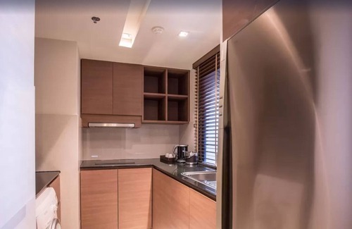 Bang Kaeo Apartment | One-Bedroom Residence with Kitchen and Pool Access