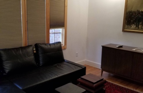 Saugerties Apartment | Exceptional One Bedroom Suite in Saugerties Village