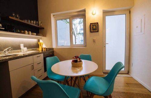 Historic Center Apartment | Convenient Stay Near Zócalo with Rooftop Views