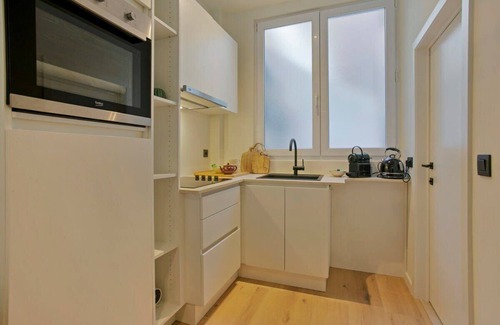 Harmonie Apartment | Ideal One-BR Retreat in Antwerp with Family-Friendly Perks