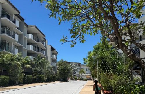Nelly Bay Apartment | Discover Euodia Unit 1102: Oceanfront Retreat with Spa