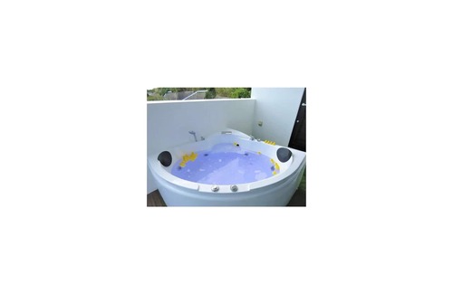 Chinen-son House | Relaxing Getaway: Ocean View with BBQ and Jacuzzi