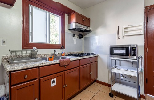 Hillside House | Convenient 4BR House with Hot Tub & Free Parking Near NYC
