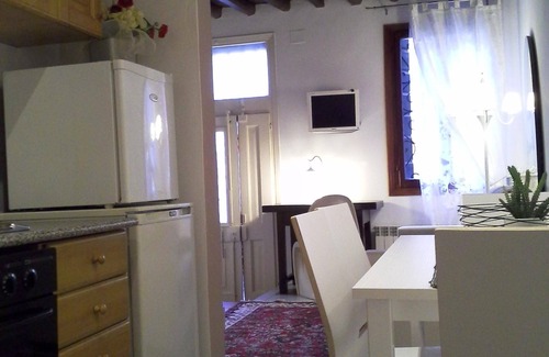Cannaregio Apartment | Exceptional One Door Apartment with Ocean View in Venice