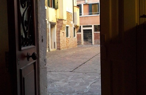 Cannaregio Apartment | Exceptional One Door Apartment with Ocean View in Venice