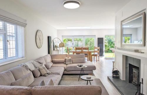 West Wittering House | Family Retreat at One Elms Way - Perfect for 8 Guests