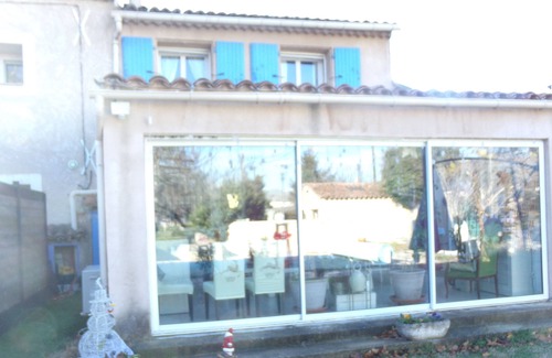 Peyrolles-en-Provence House | One hour from the Alps, the blue coast, the Luberon, nearby aquatic center.