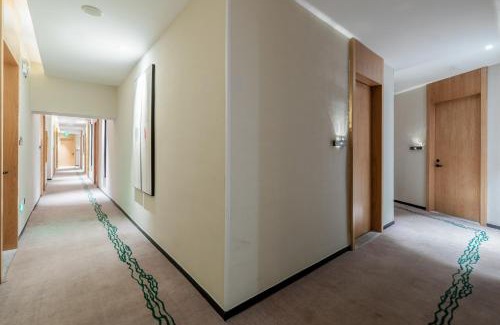 Nanshan Hotel | Cozy One House: Family-Friendly Stay with Breakfast Included