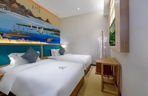 Nanshan Hotel | Cozy One House: Family-Friendly Stay with Breakfast Included