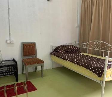 Rambai House | One Mek Bilik Single