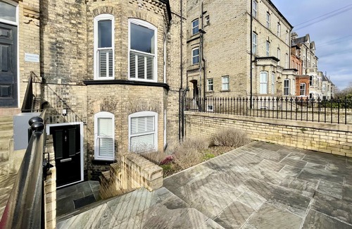 Acomb Apartment | Explore One Moorgate View with Free Street Parking
