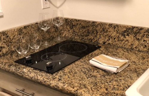 Murray Apartment | Late Check-In for Your Pet-Friendly Getaway