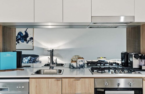 Newstead Apartment | Discover One Oak: Unique 1-Bedroom with European Pool