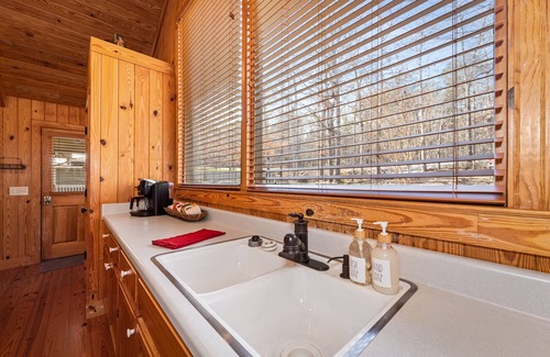 Mentone Cabin | Explore One Oar Missing: Riverfront Retreat with Fireplaces