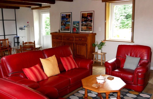 Riantec House | Unique Renovated Gite Steps from the Ocean with Pool