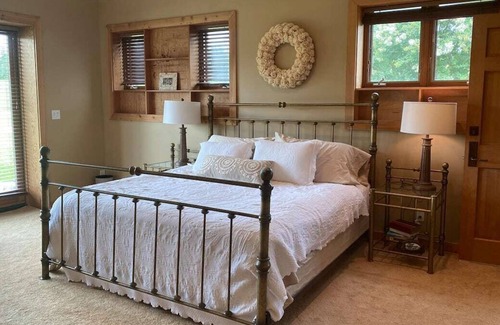 Oakpark Cabin | Discover a Unique Retreat in VA Wine Country with Pool