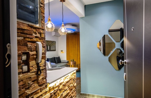 Thessaloniki City Centre Apartment | Unique Luxury Apartment in City Center Near HELEXPO