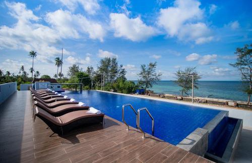 Bintan Hotel | Unique Resort Experience at Trikora Beach - Bintan