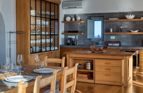 Paraga Villa | Experience Mykonos Island Lifestyle at Our Unique Luxury Villa