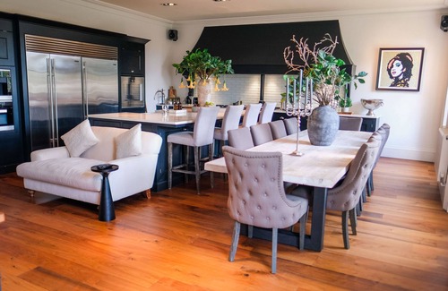 Torquay House | Experience Torquay's Elegant Victorian Mansion Getaway
