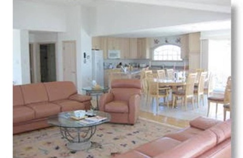 North Beach House | Spacious 5-Bedroom Retreat with Ocean View in North Beach