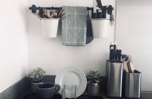 Uplands Apartment | Top-Rated One One Five Apartment - Ideal for Families