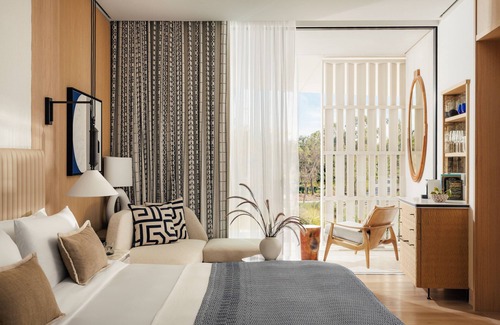 Glyfada Hotel | Indulge at One&Only Aesthesis: 5-Star Ocean View Escape