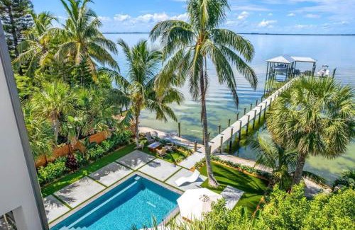 Orlando Beach House | One Palm