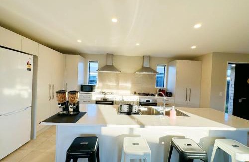 Lake Tekapo Hostel | One Piece Budget Accommodation