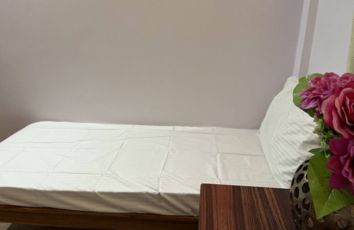 Ramamurthy Nagar Apartment | Cozy Private Room with Hall and Kitchen, Pet Friendly
