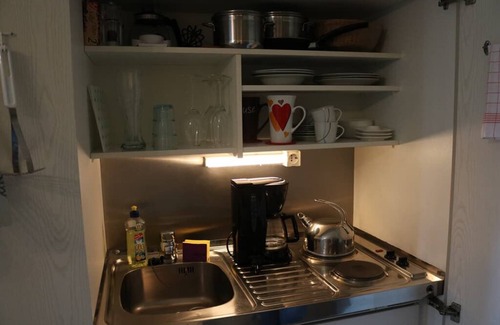 Lam Apartment | Cozy One-Room Apartment with Balcony & Spa Amenities