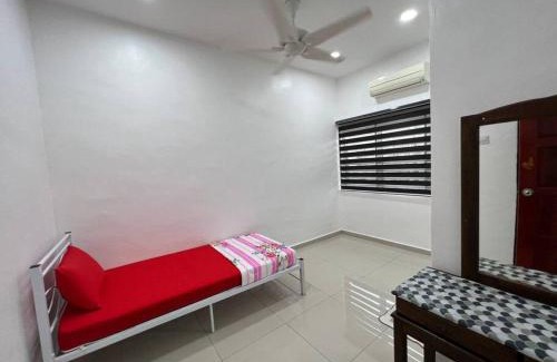 Seri Manjung House | Child-Friendly Retreat at One's Homestay – Rated 9.6/10