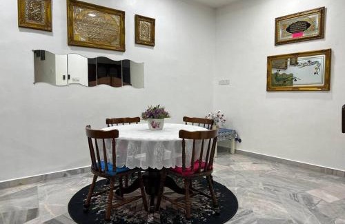 Seri Manjung House | Child-Friendly Retreat at One's Homestay – Rated 9.6/10