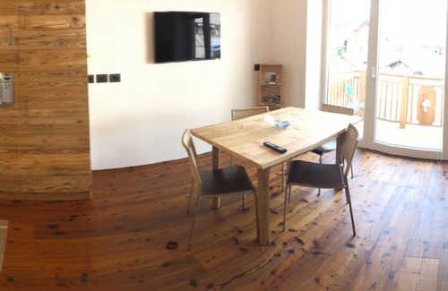 Campitello di Fassa Apartment | Prime Location Hotel with Pet-Friendly Amenities & 10/10 Rating