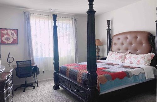 Riverside House | Cozy One-Story House with 4 Rooms & Pet-Friendly Amenities