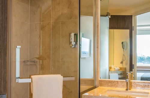 Tapachula Hotel | Discover One Tapachula: Eco-Friendly Retreat with Spa