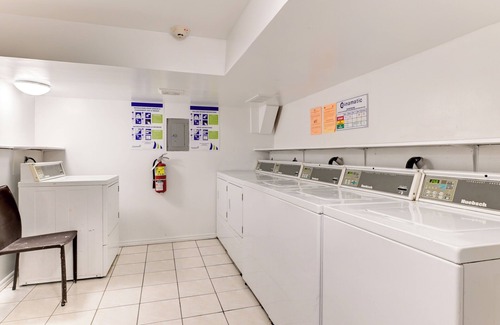 Shaughnessy Village Apartment | Explore Downtown Montreal: One to Four Bedroom Apartments