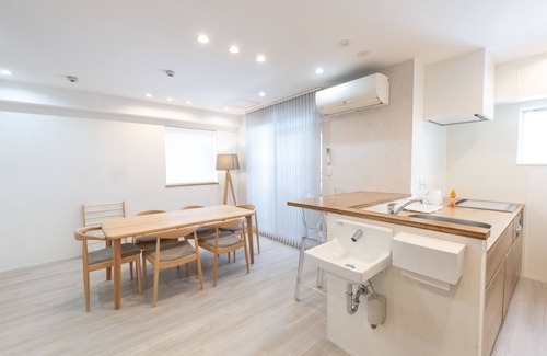 Chuo House | Discover ONE WORLD Sakaisuji Hommachi: Pet-Friendly Stay
