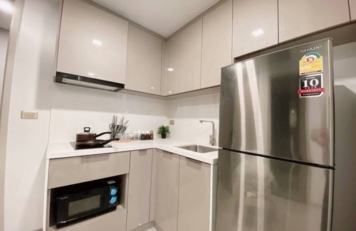 Huai Khwang Apartment | Child-Friendly Retreat at One9five Condo by SI Condo